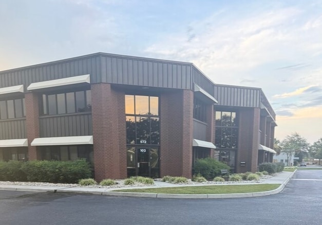 572 Central Dr, Virginia Beach, VA for Rent