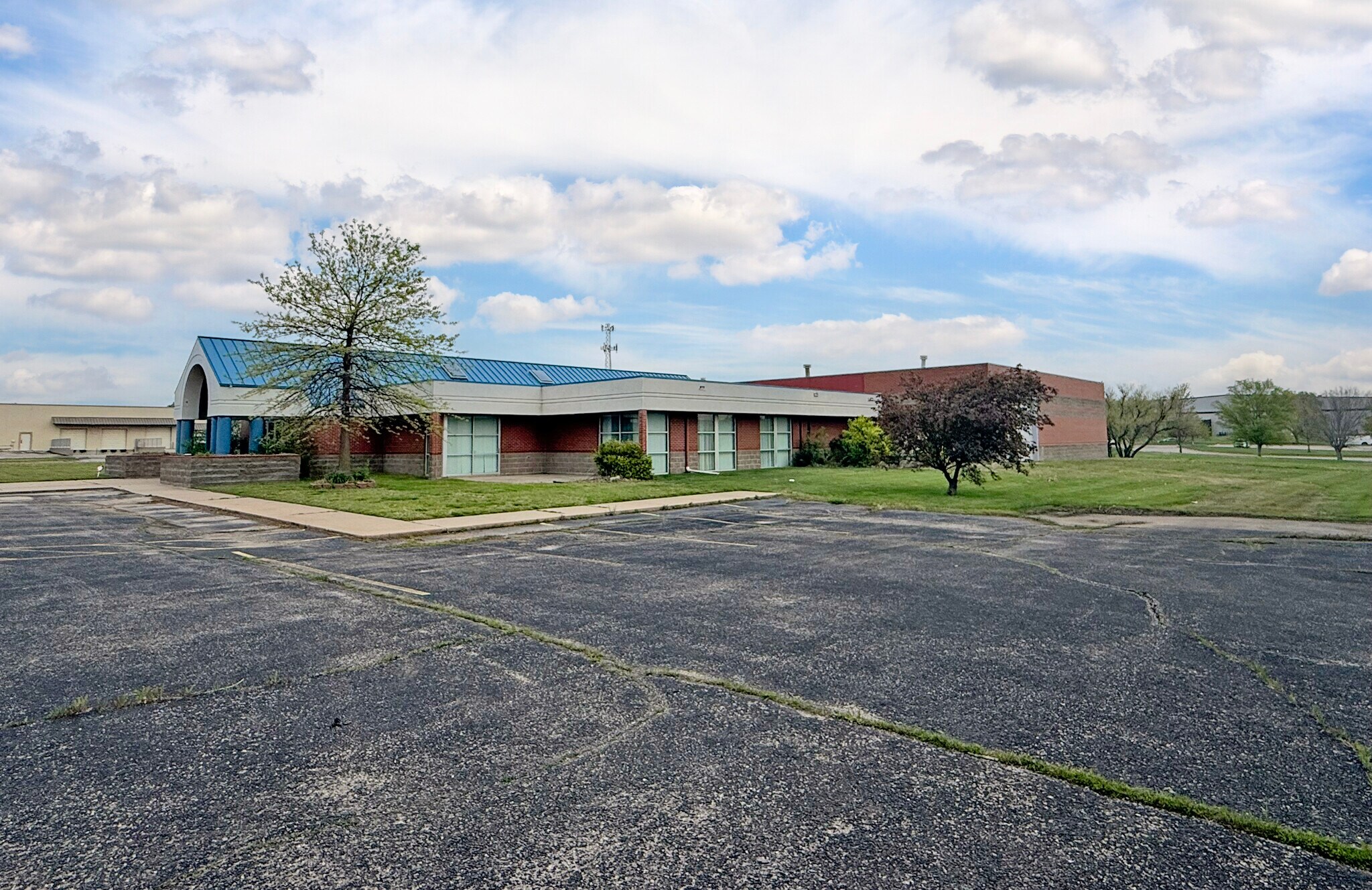 9310 E 37th St, Wichita, KS for Sale