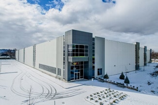 Hamilton, ON Industrial - 16 Studebaker Pl