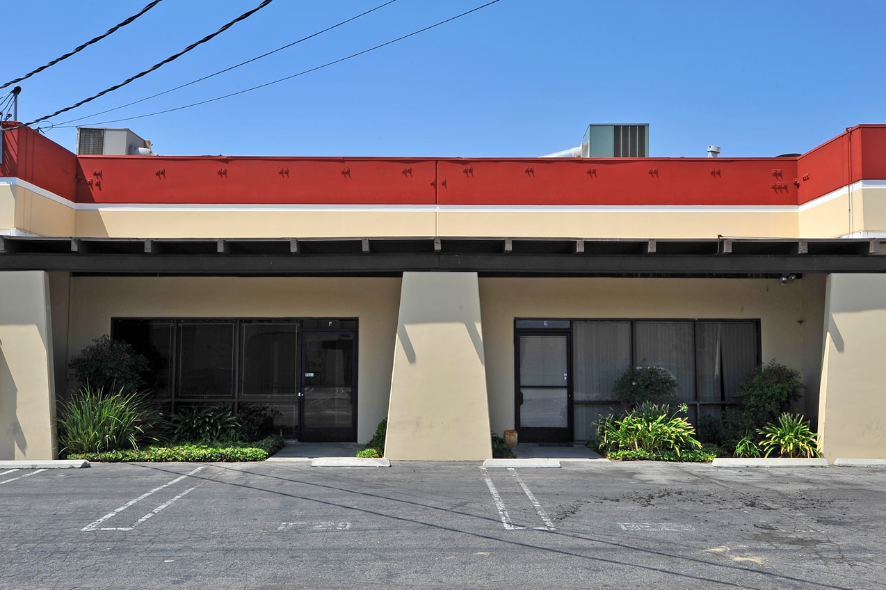 21011 Itasca St, Chatsworth, CA for Rent