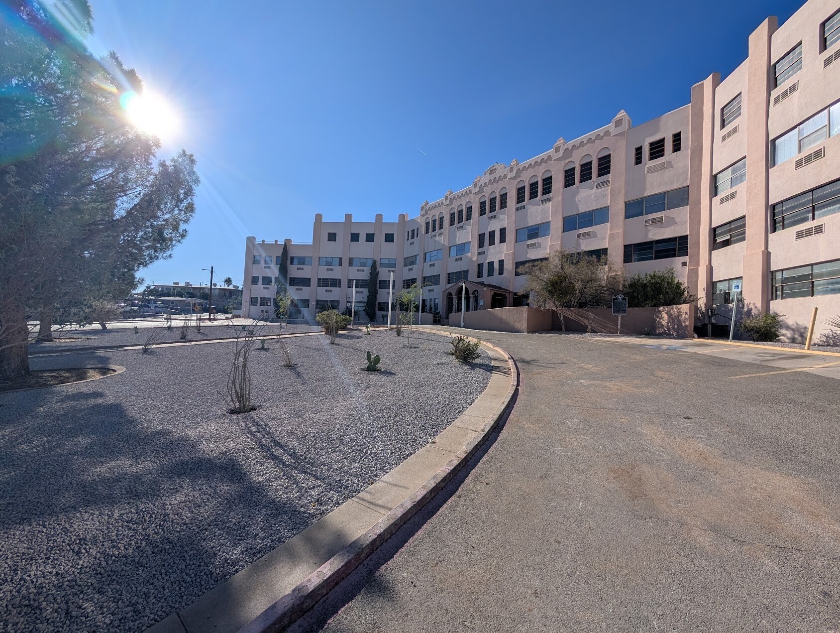 1221 N Cotton St, El Paso, TX for Rent