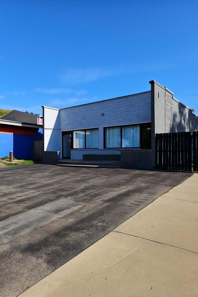 7518 W Fond Du Lac Ave, Milwaukee, WI for Sale