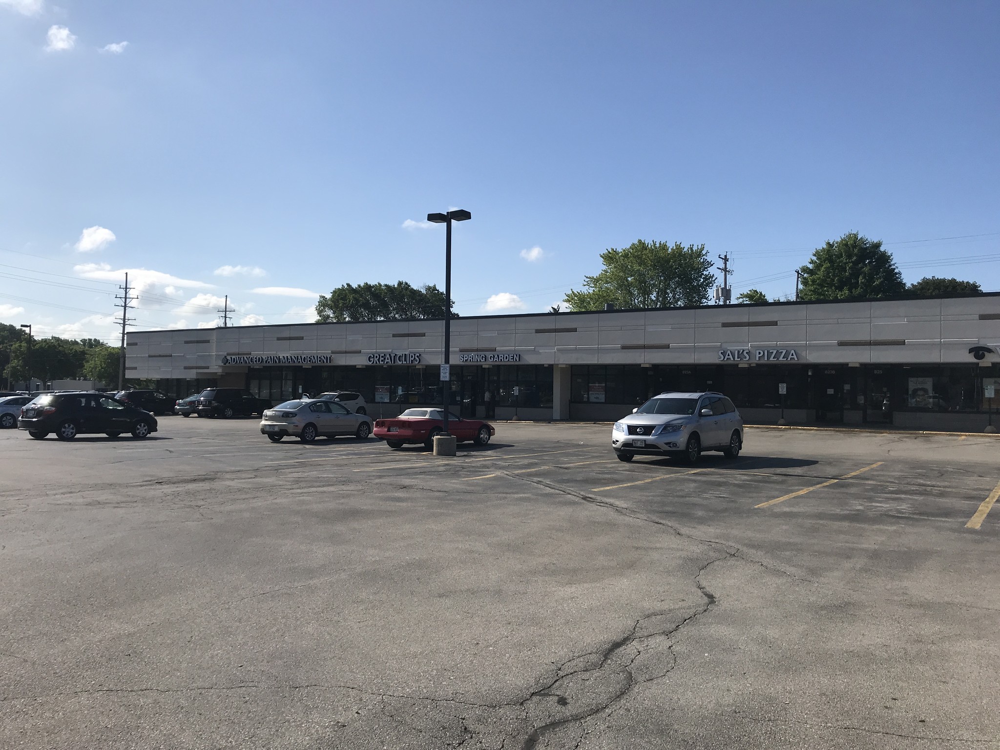 811-830 W Moreland Blvd, Waukesha, WI for Rent