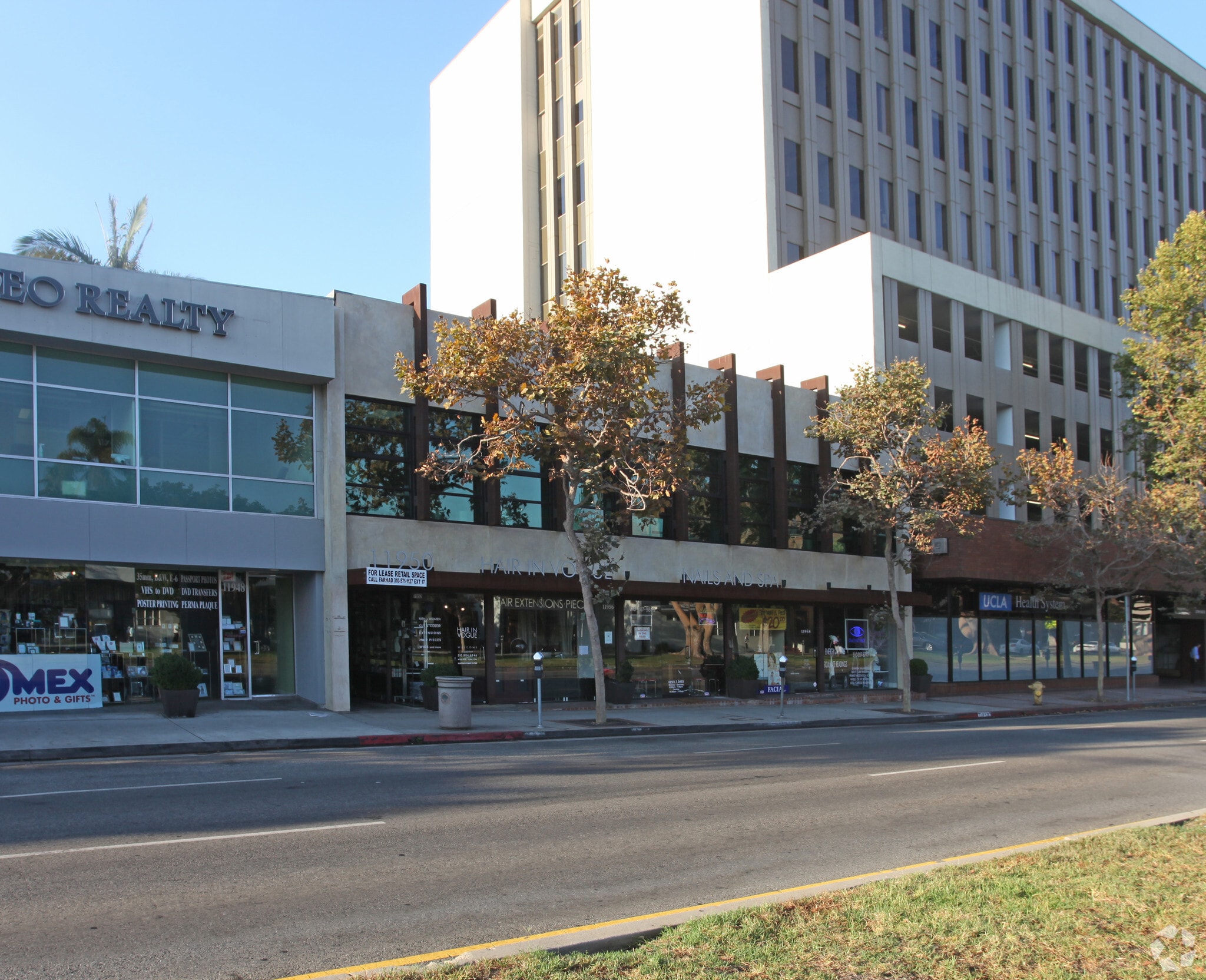 11950-11958 San Vicente Blvd, Los Angeles, CA for Rent