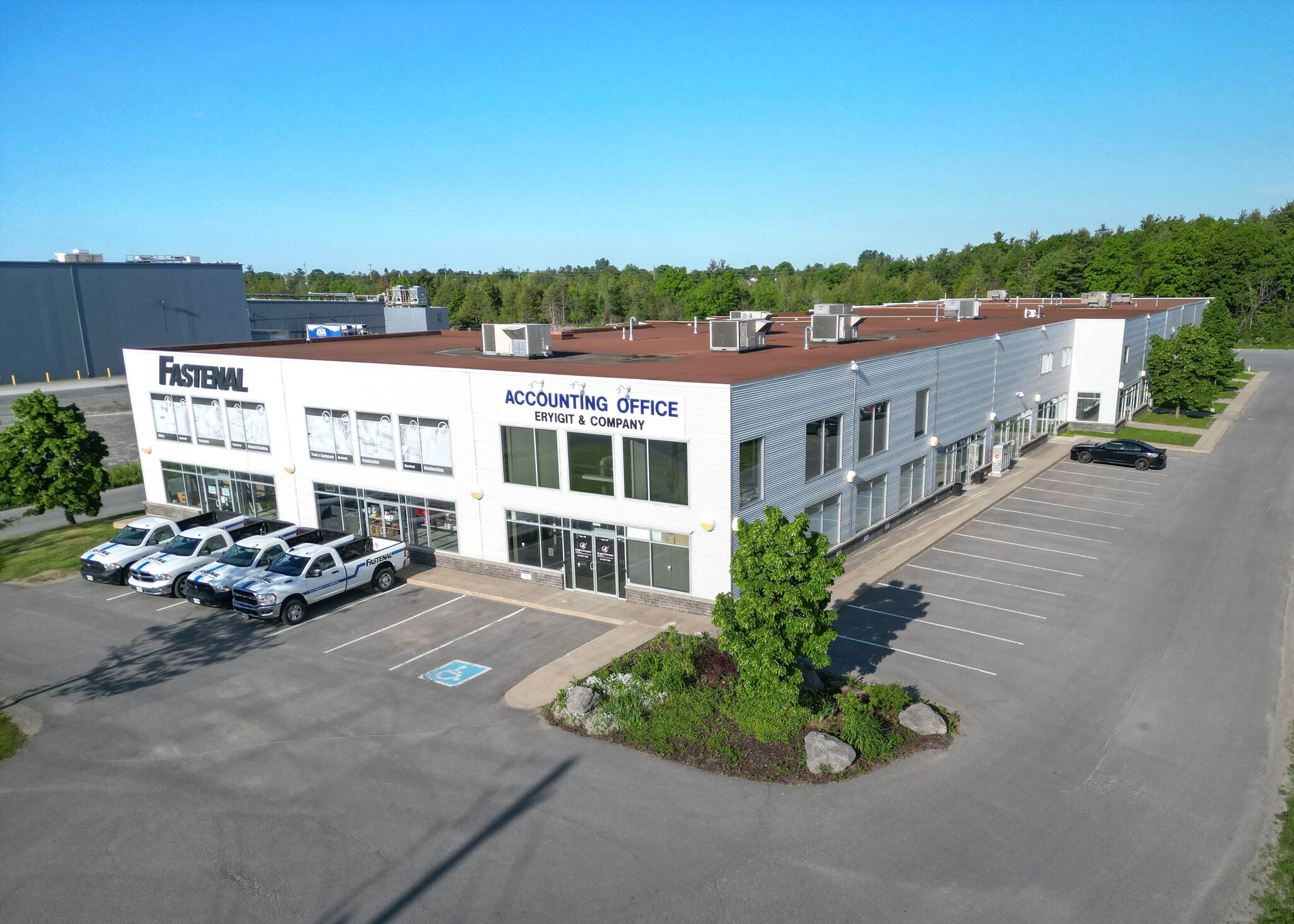 1225 Gardiners Rd, Kingston, ON for Rent