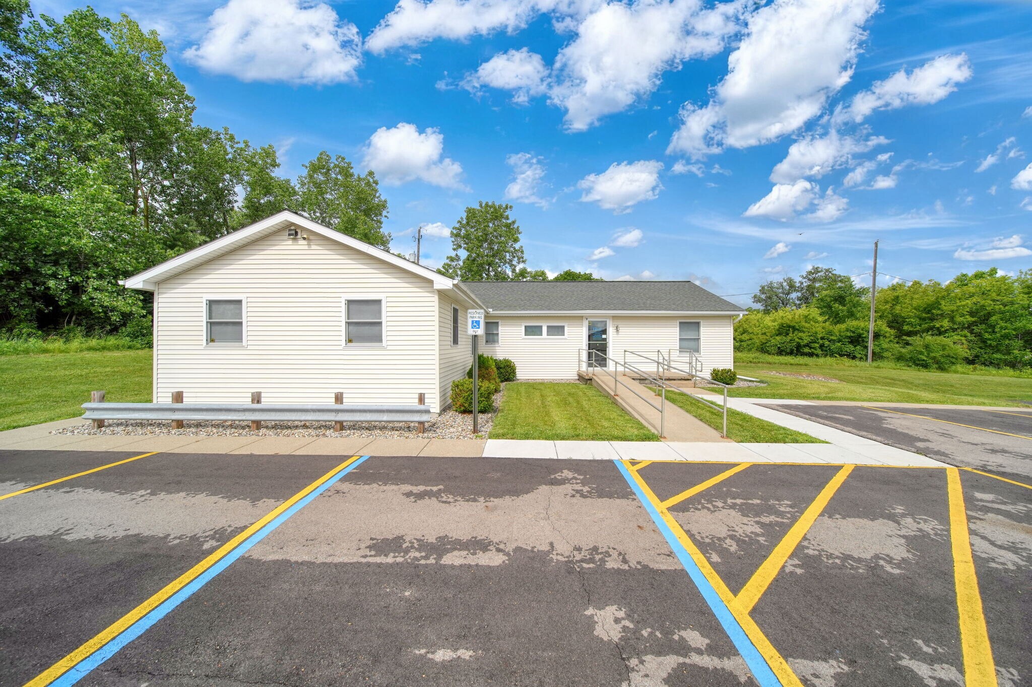 3165 County Farm Rd, Jackson, MI for Sale
