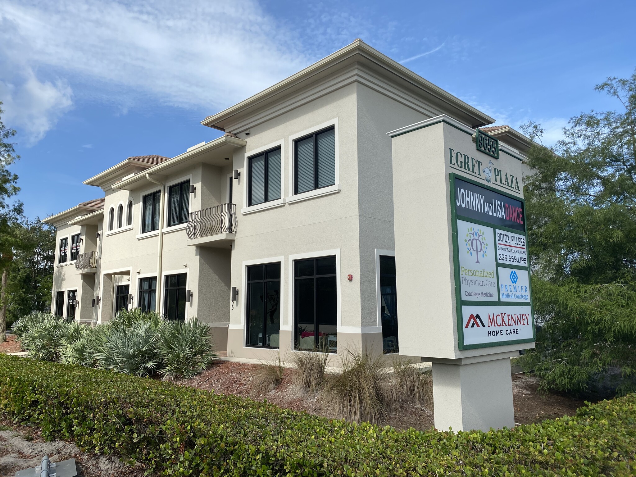 9655 Tamiami Trl N, Naples, FL for Rent