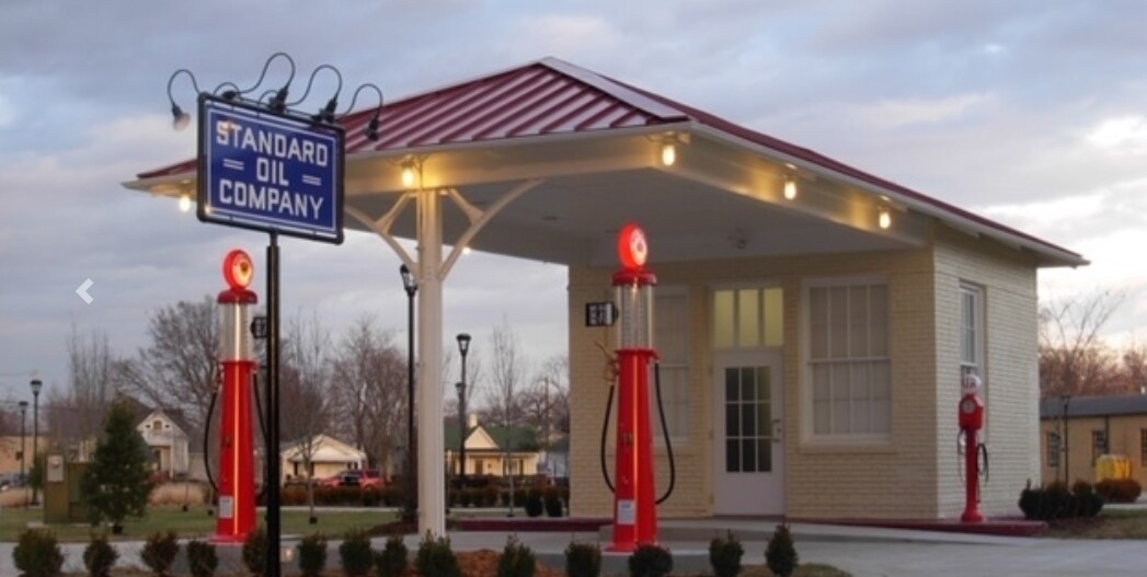 2439 4th St S Saint Petersburg, FL 33705 Retail Property for Lease on