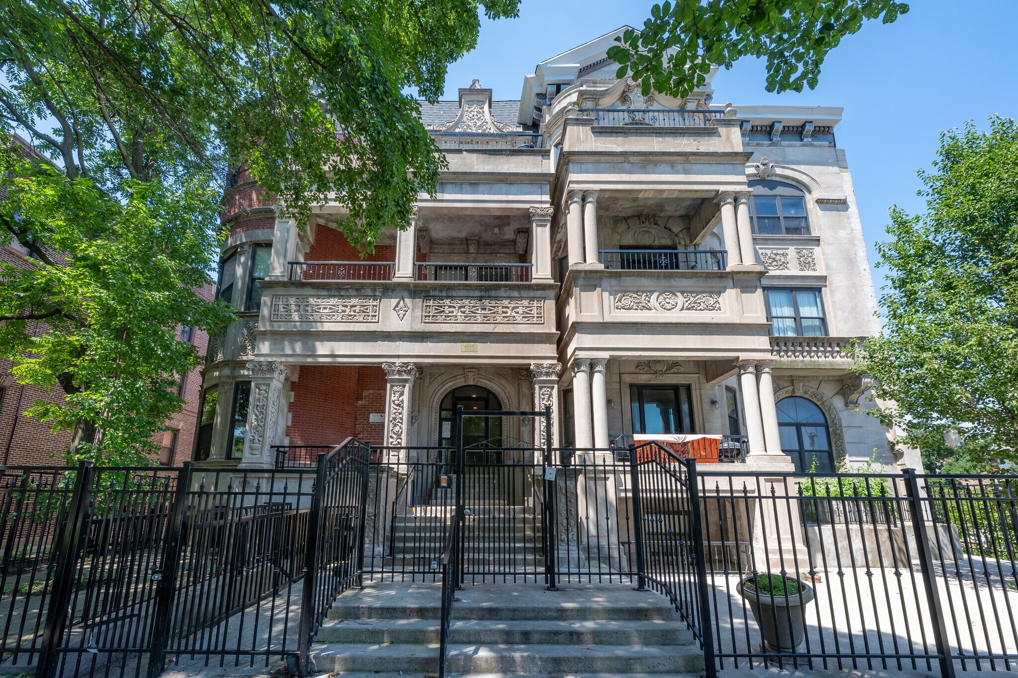 4706-4714 S King Dr, Chicago, IL for Sale
