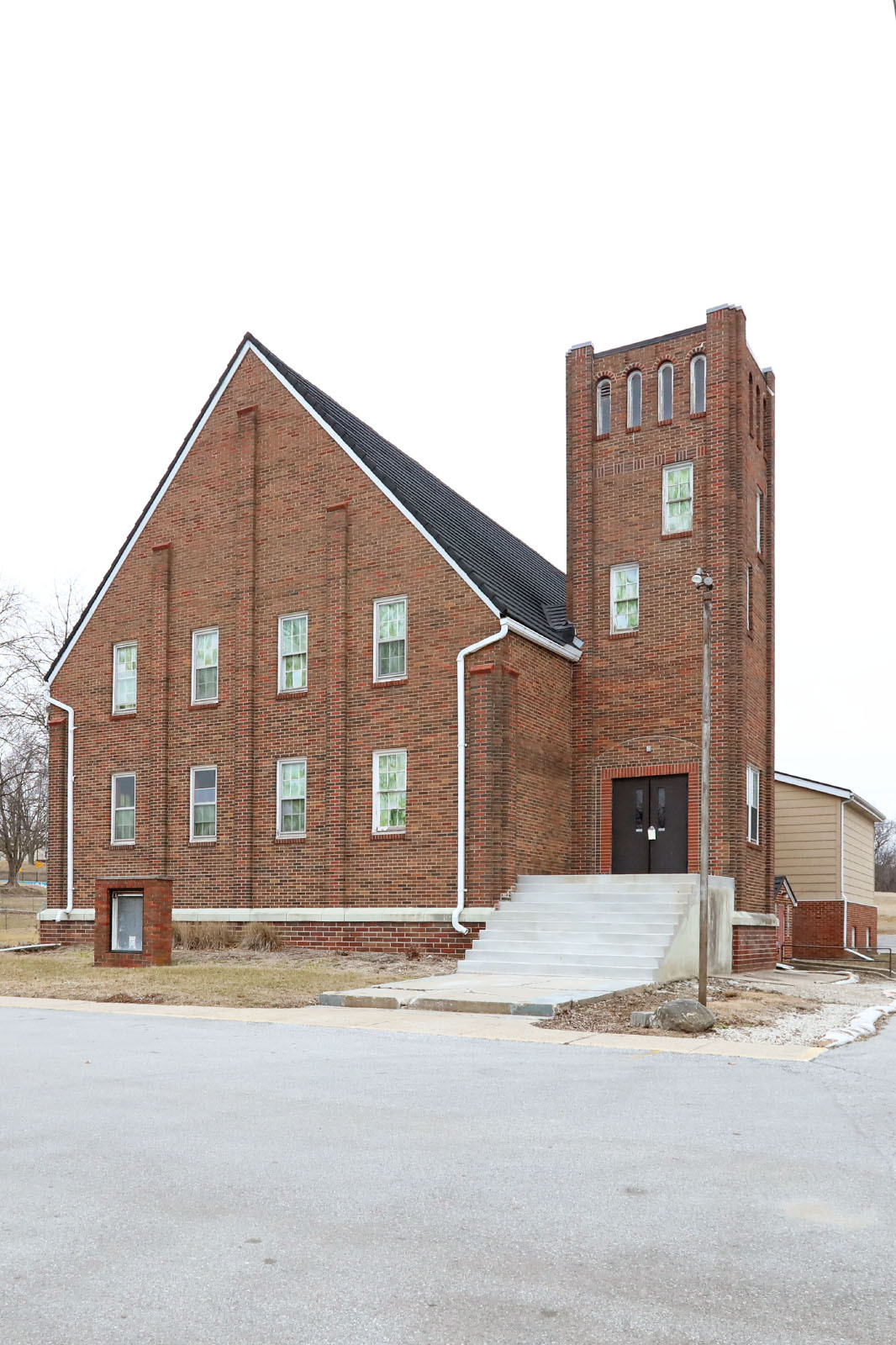 302 S 2nd St, Polk City, IA for Sale