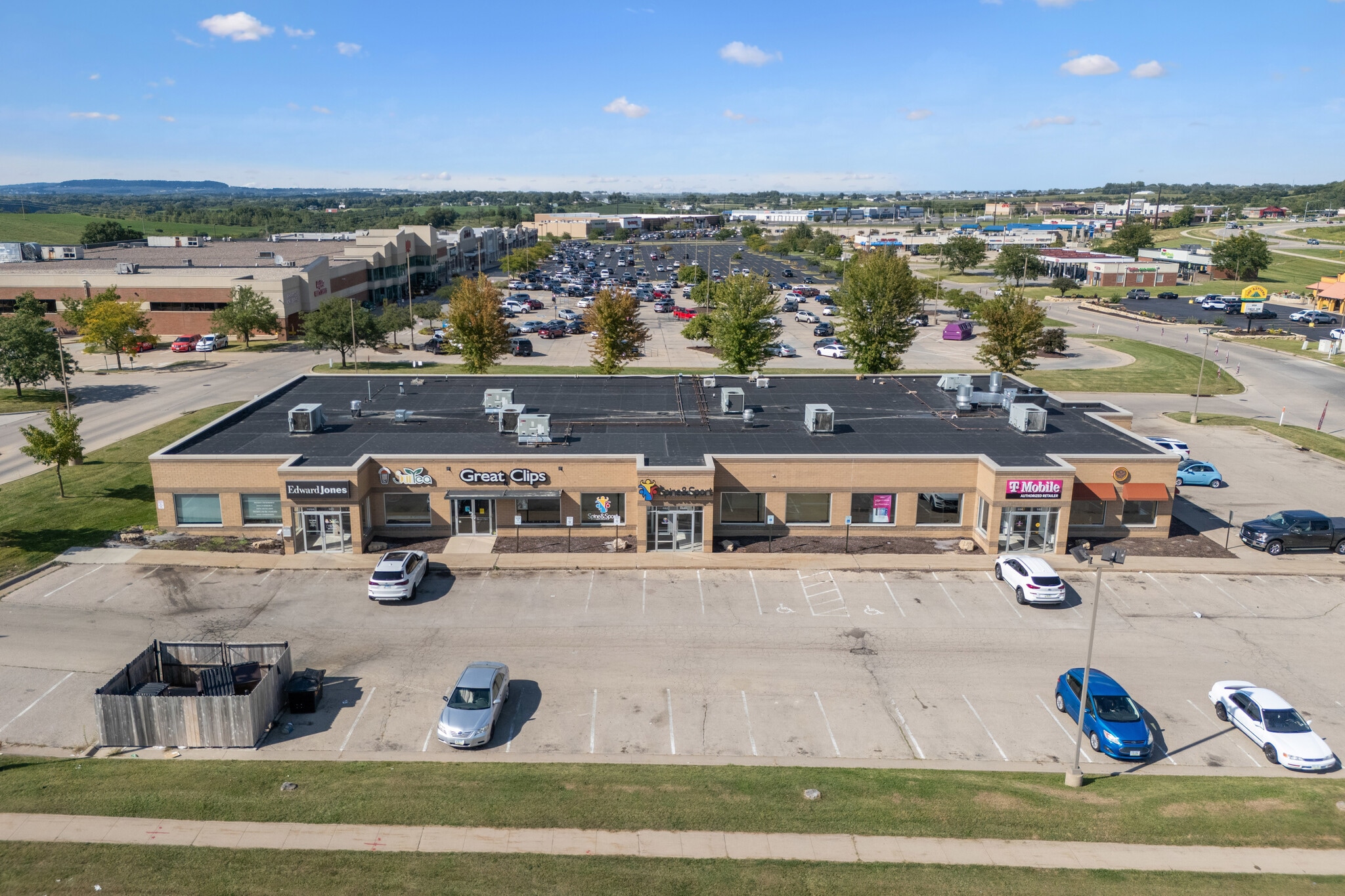 4840 Asbury Rd, Dubuque, IA for Rent