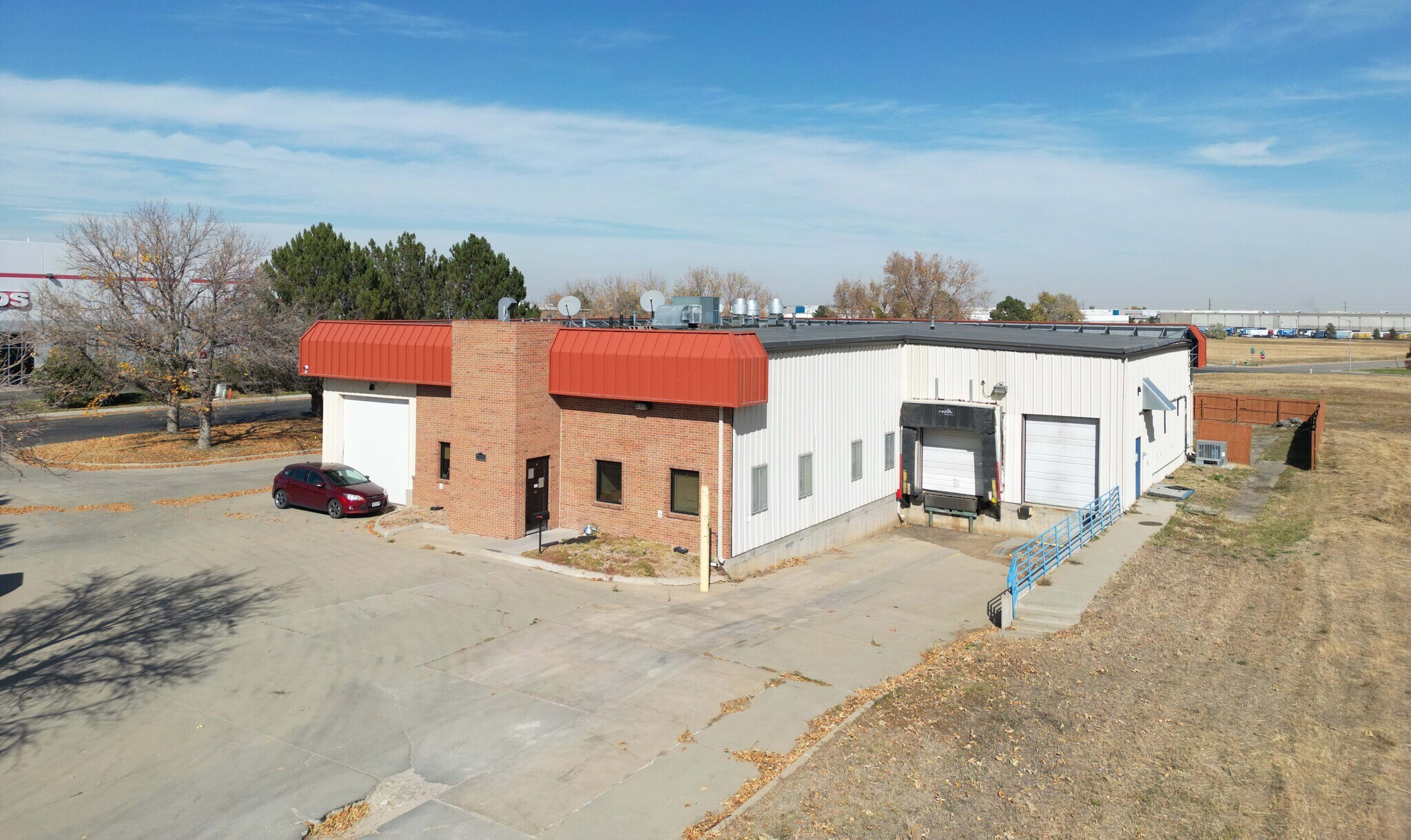 21151 E 31st Cir Aurora, CO 80011 Industrial Property for Sale on
