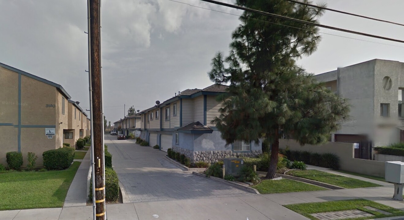 3152-3156 Vineland Ave, Baldwin Park, CA for Sale