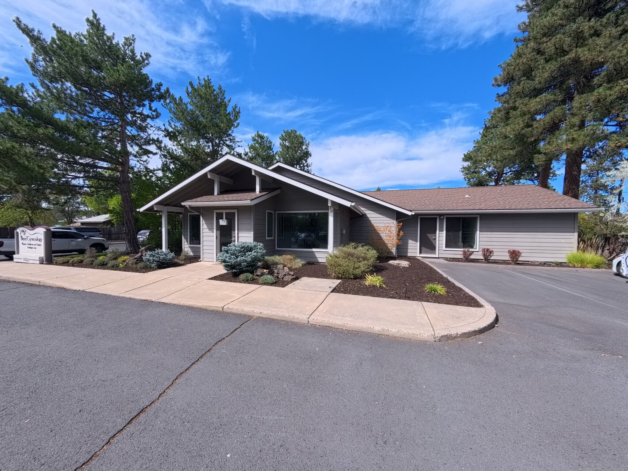 1102 NE 4th St, Bend, OR for Rent