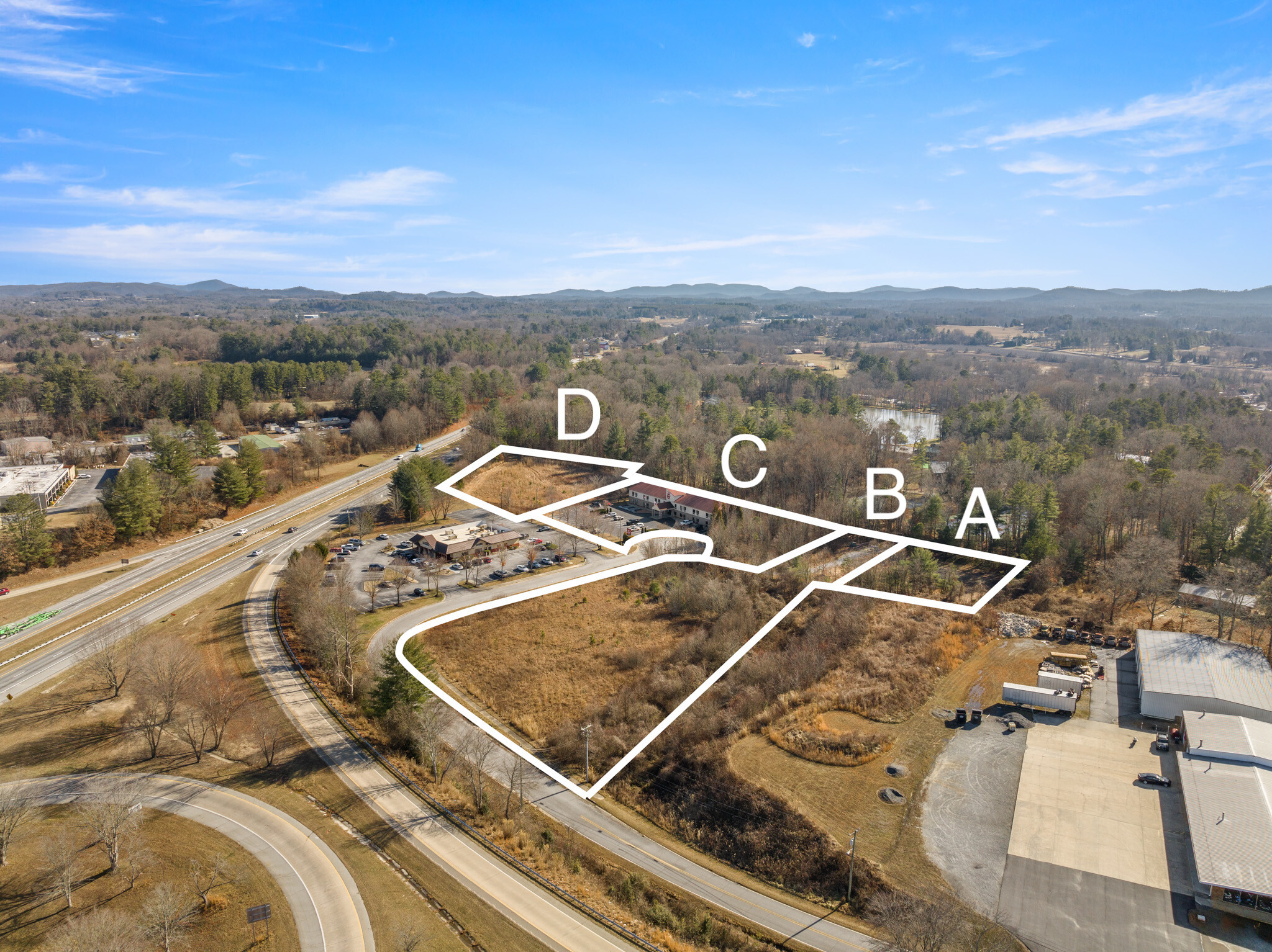 240 Mitchelle Dr, Hendersonville, NC for Sale