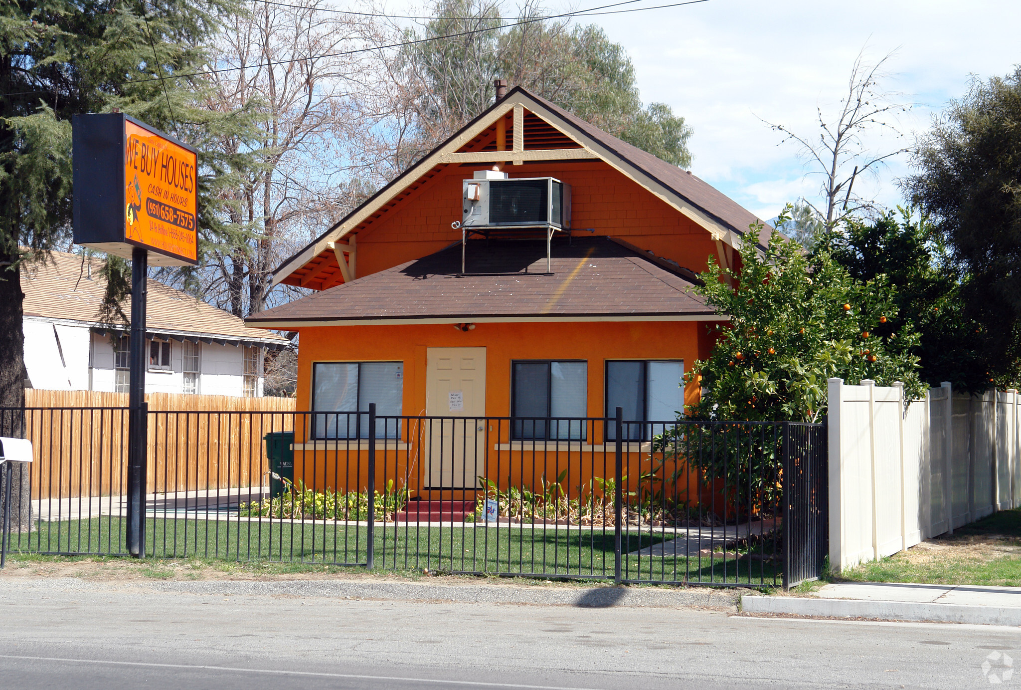 25808 Columbia St, Hemet, CA for Sale