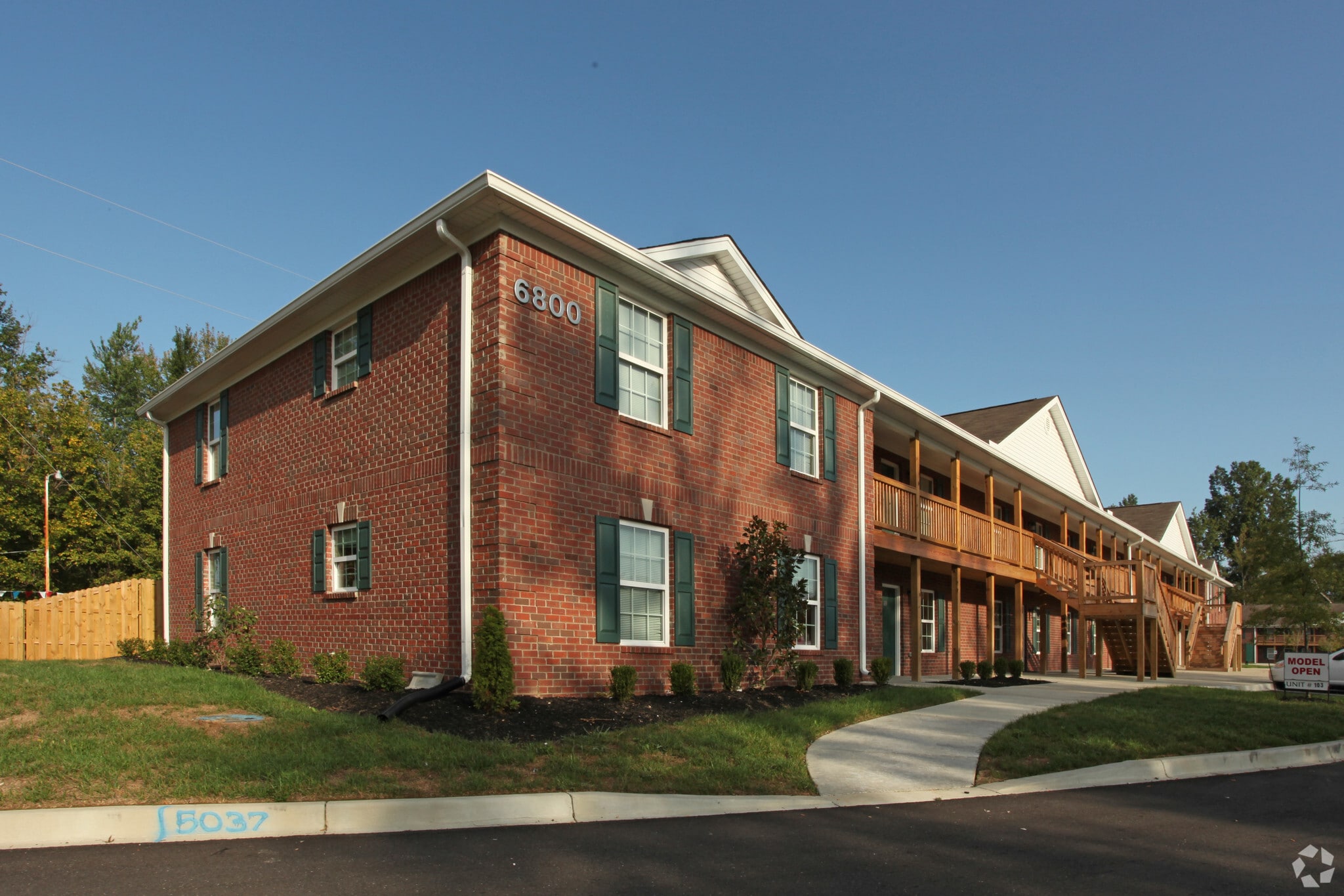 6800 Crawford Crossing Pl, Louisville, KY for Sale