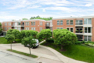 Wilmette, IL Apartments - 1919-1921 Lake Ave