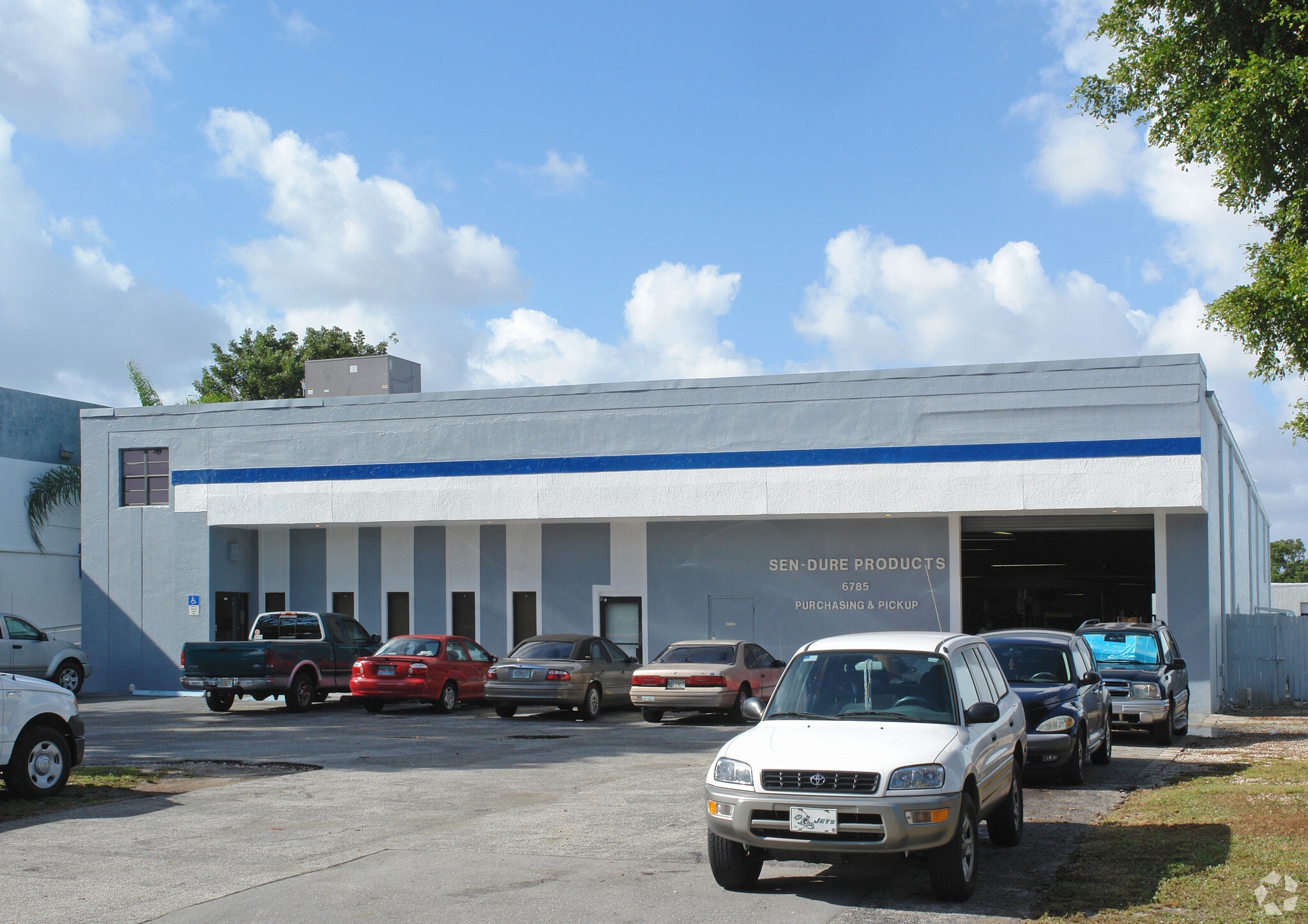 6785 NW 17th Ave, Fort Lauderdale, FL for Sale