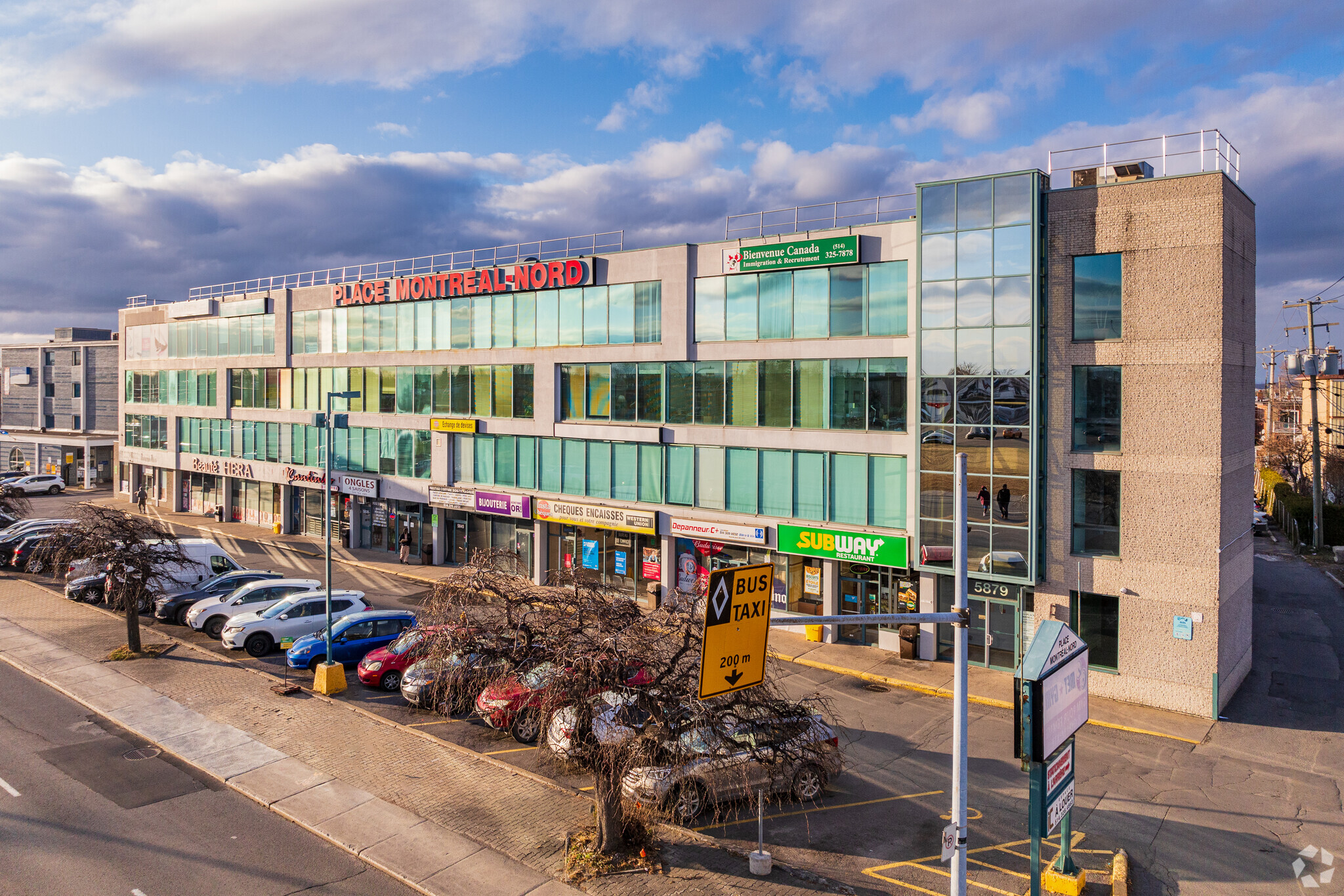 5805-5879 Boul Henri-Bourassa E, Montréal, QC for Rent