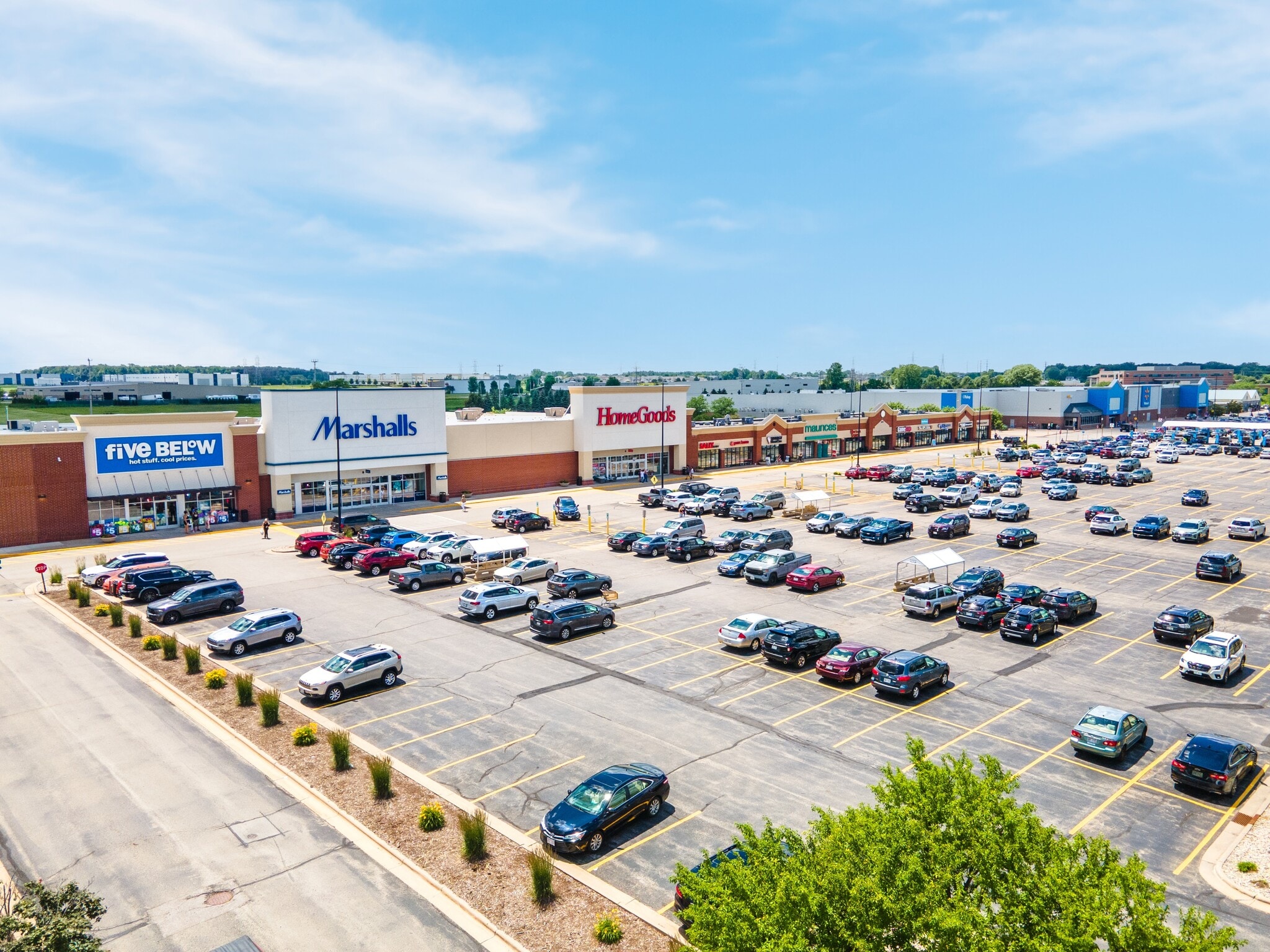 3825-3829 E Calumet St, Appleton, WI for Sale