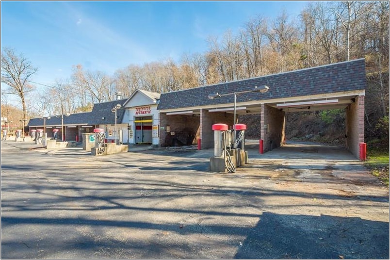 1998 Golden Mile Hwy Plum, PA 15239 Specialty Property for Lease on