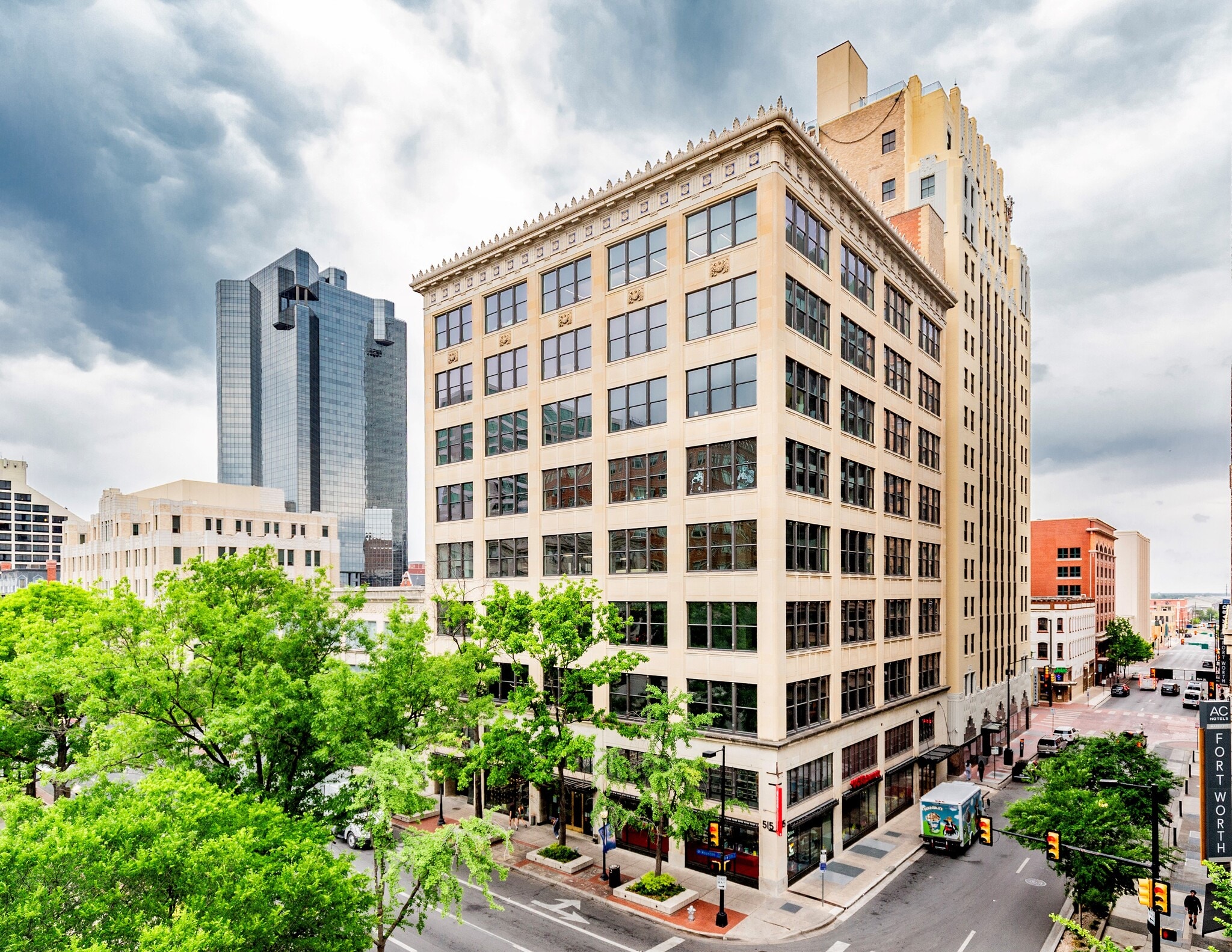 515 Houston St, Fort Worth, TX for Sale