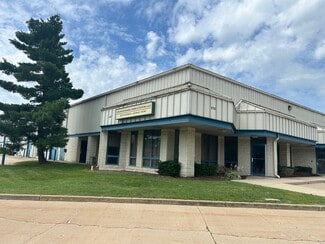 South Bend, IN Flex - 630 E Bronson St