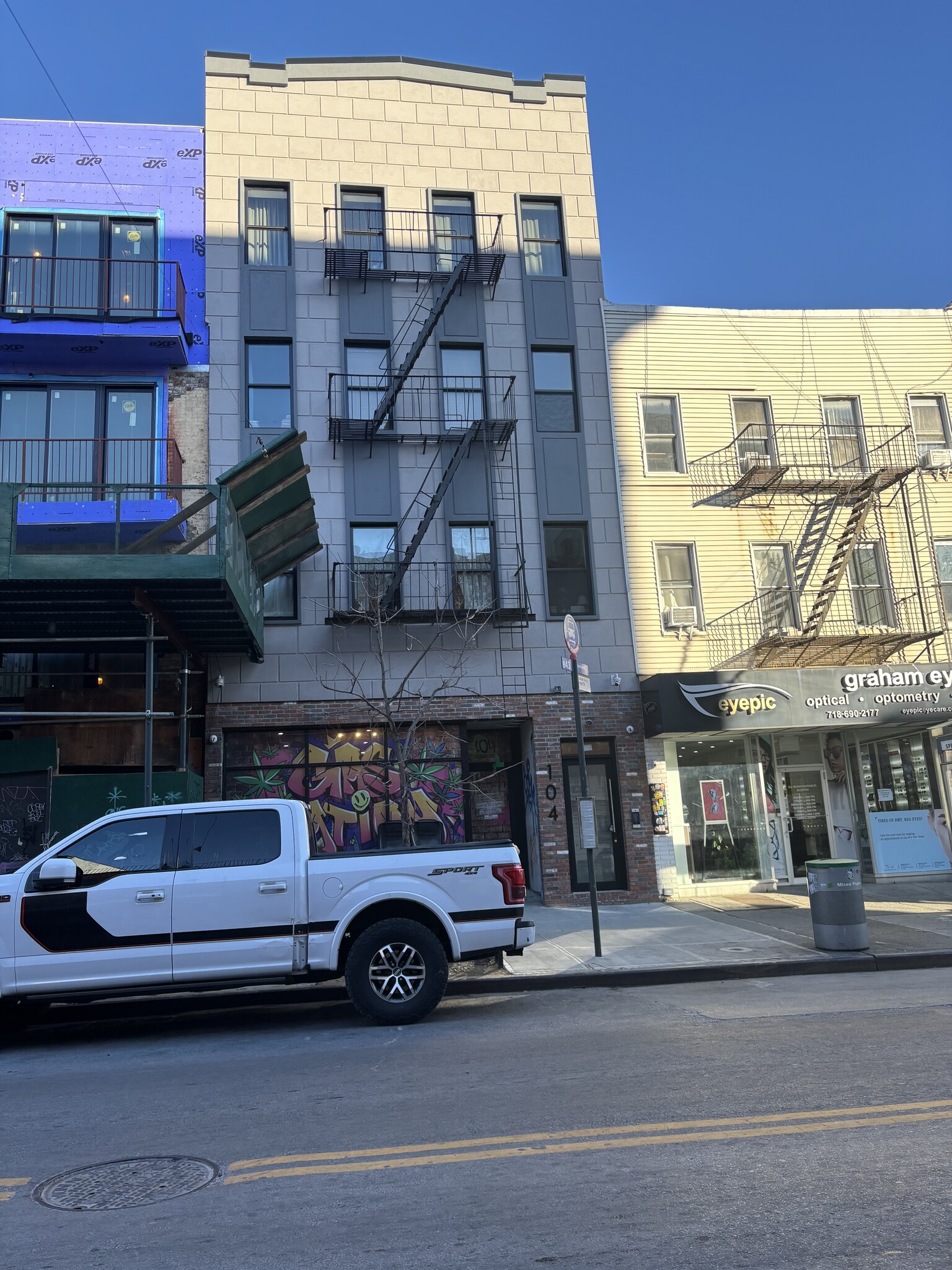 104 Graham Ave, Brooklyn, NY for Rent