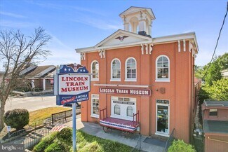 Gettysburg, PA Storefront Retail/Office - 425 Steinwehr Ave