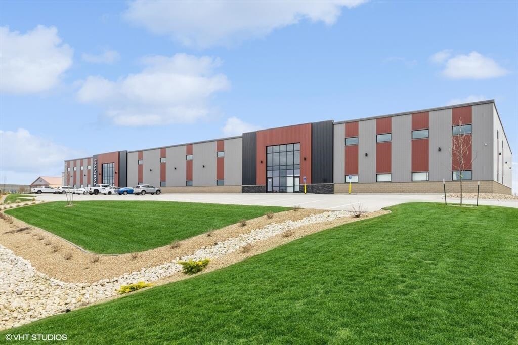 6407 Partners Avenue, Marion, IA for Sale