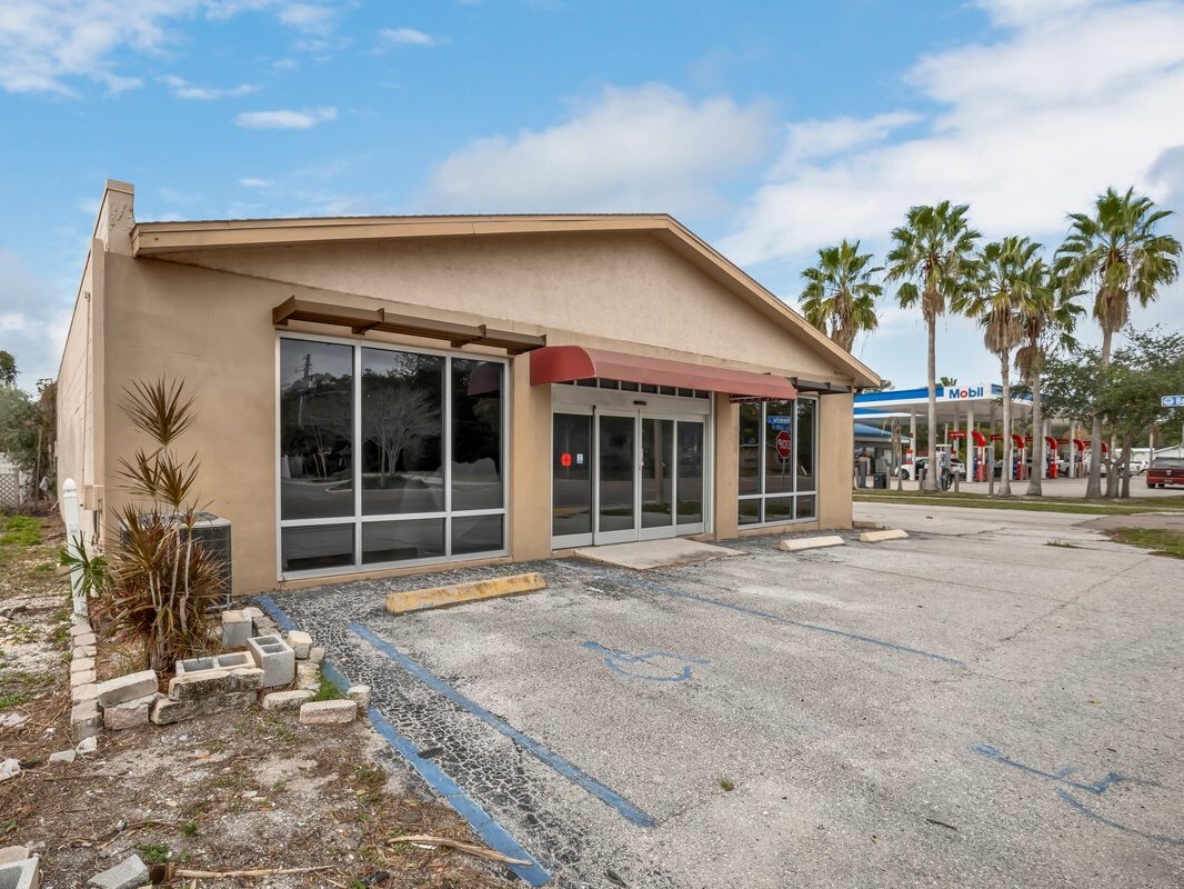1471 Clearwater Largo Rd N, Largo, FL for Sale
