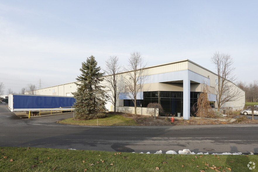 3111 N Wilson Ct NW, Grand Rapids, MI for Rent