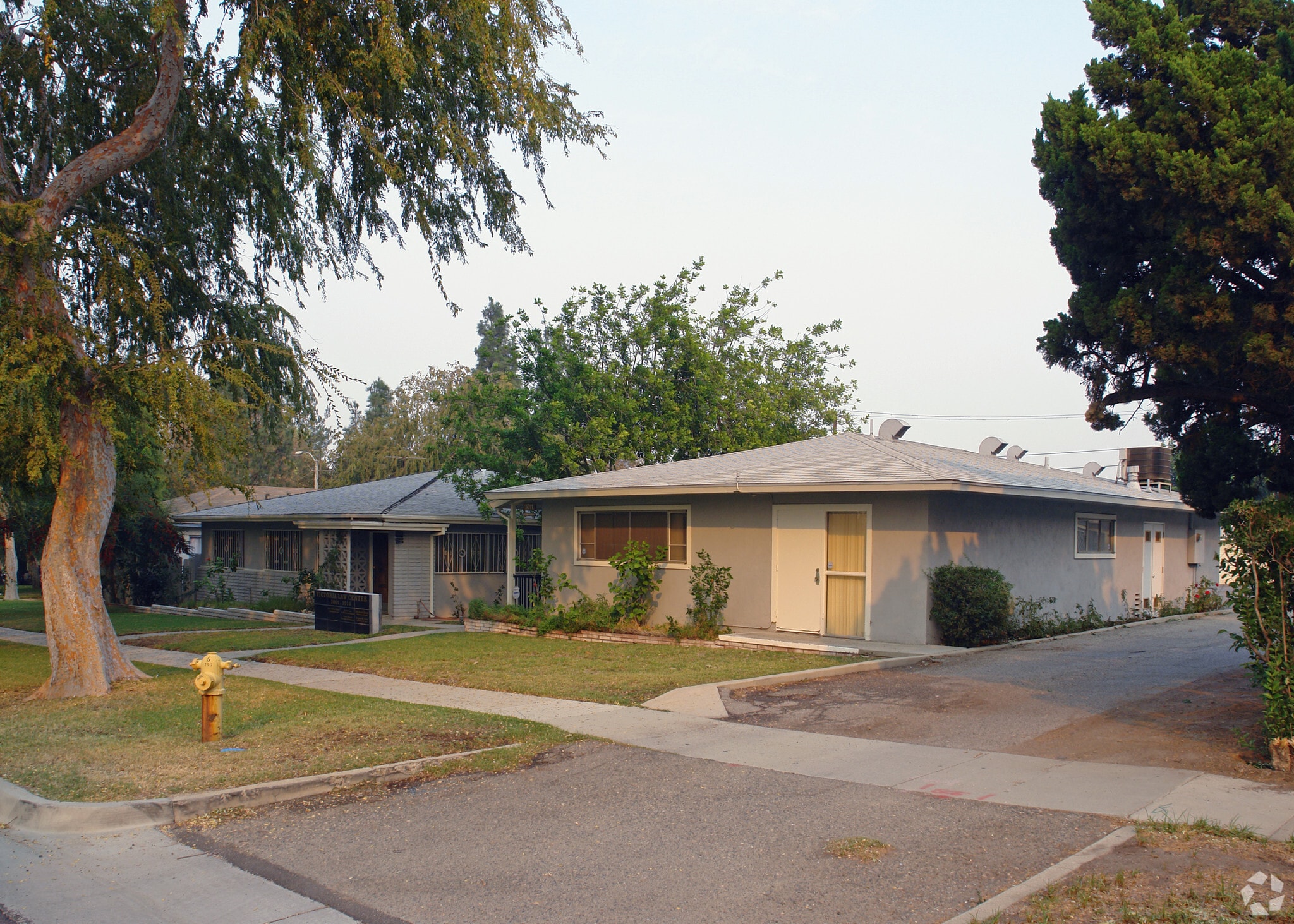 1007-1013 S Victoria Ave, Corona, CA for Sale
