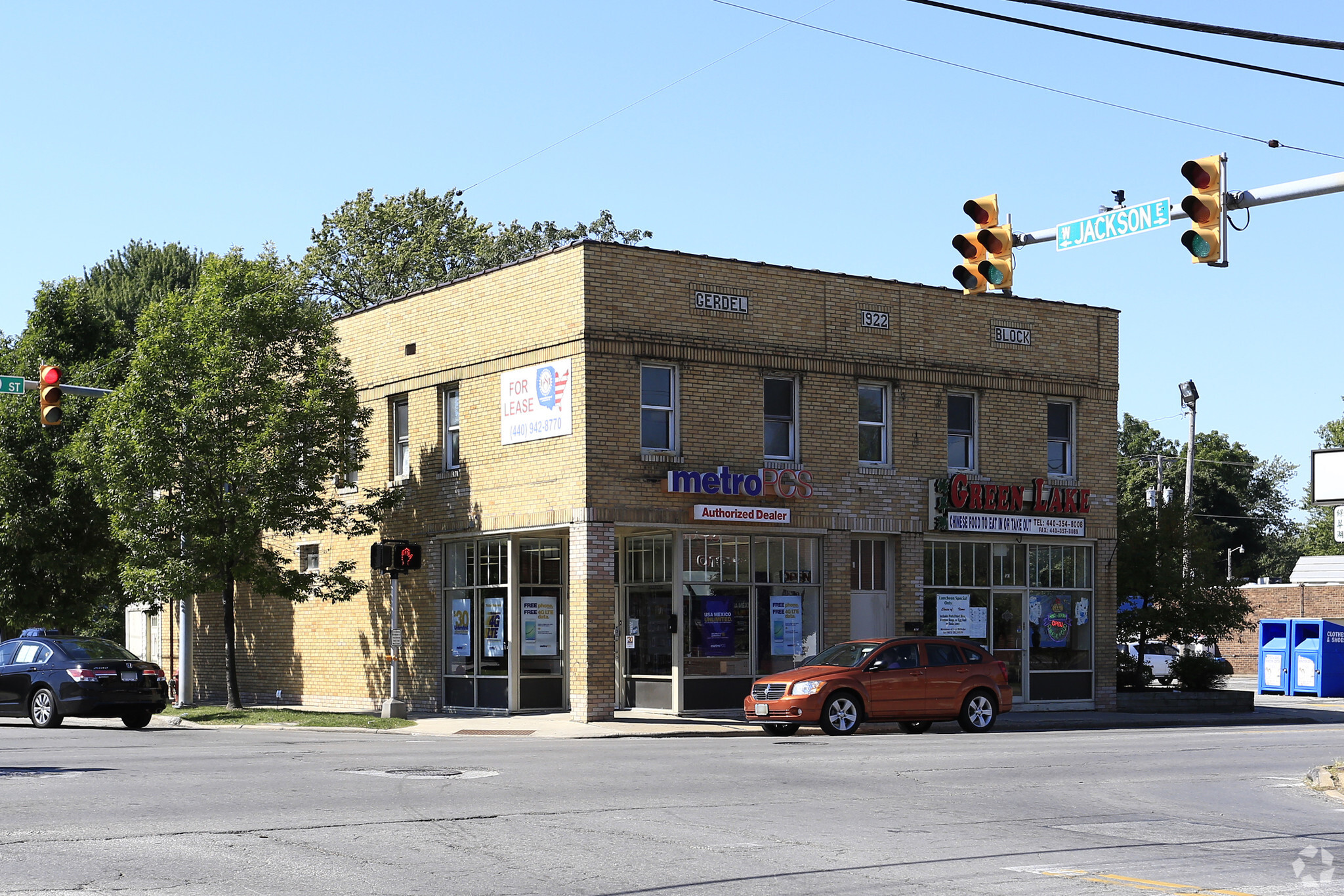 137-141 Richmond St, Painesville, OH for Sale