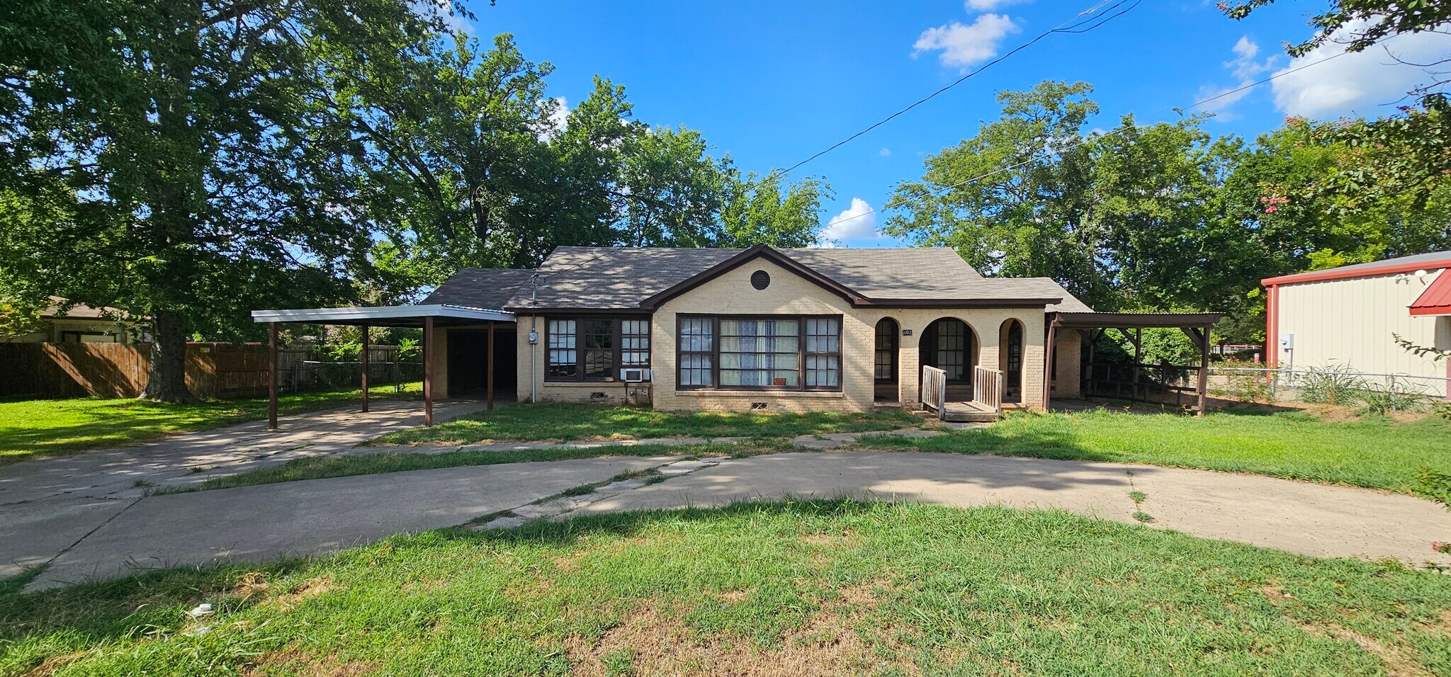 401 E Pine St, Edgewood, TX for Sale