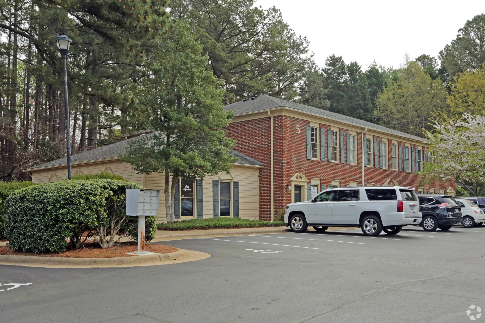 6512 Six Forks Rd, Raleigh, NC for Rent