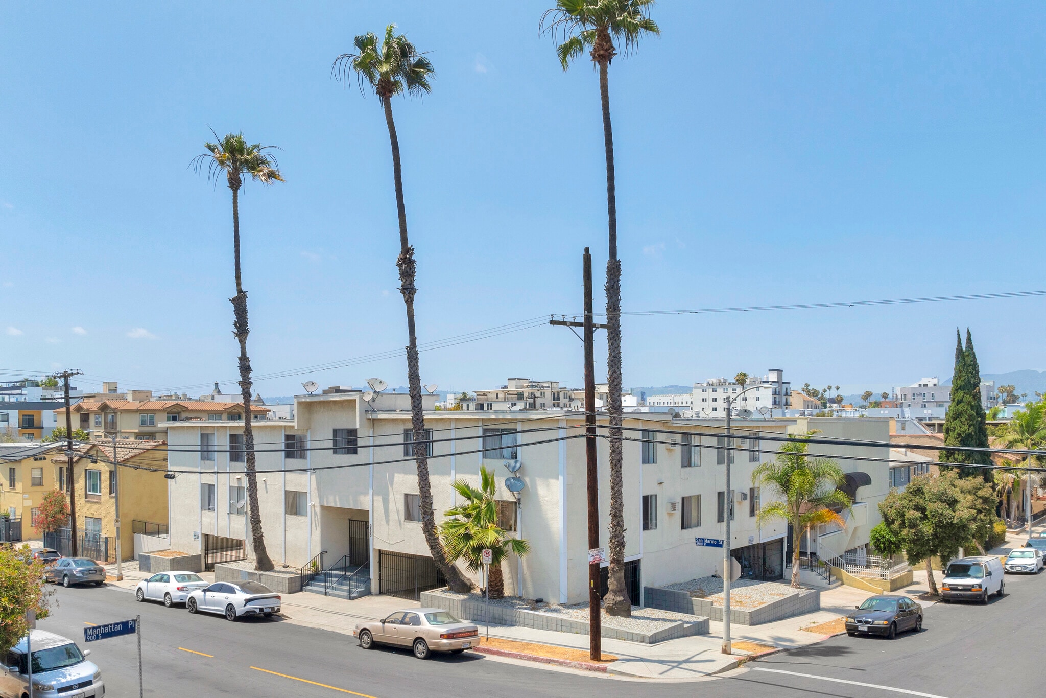 3555 San Marino St, Los Angeles, CA for Sale