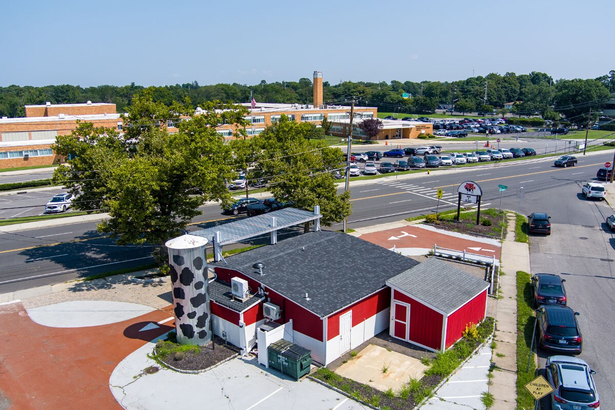2350 N Jerusalem Ave, North Bellmore, NY for Rent