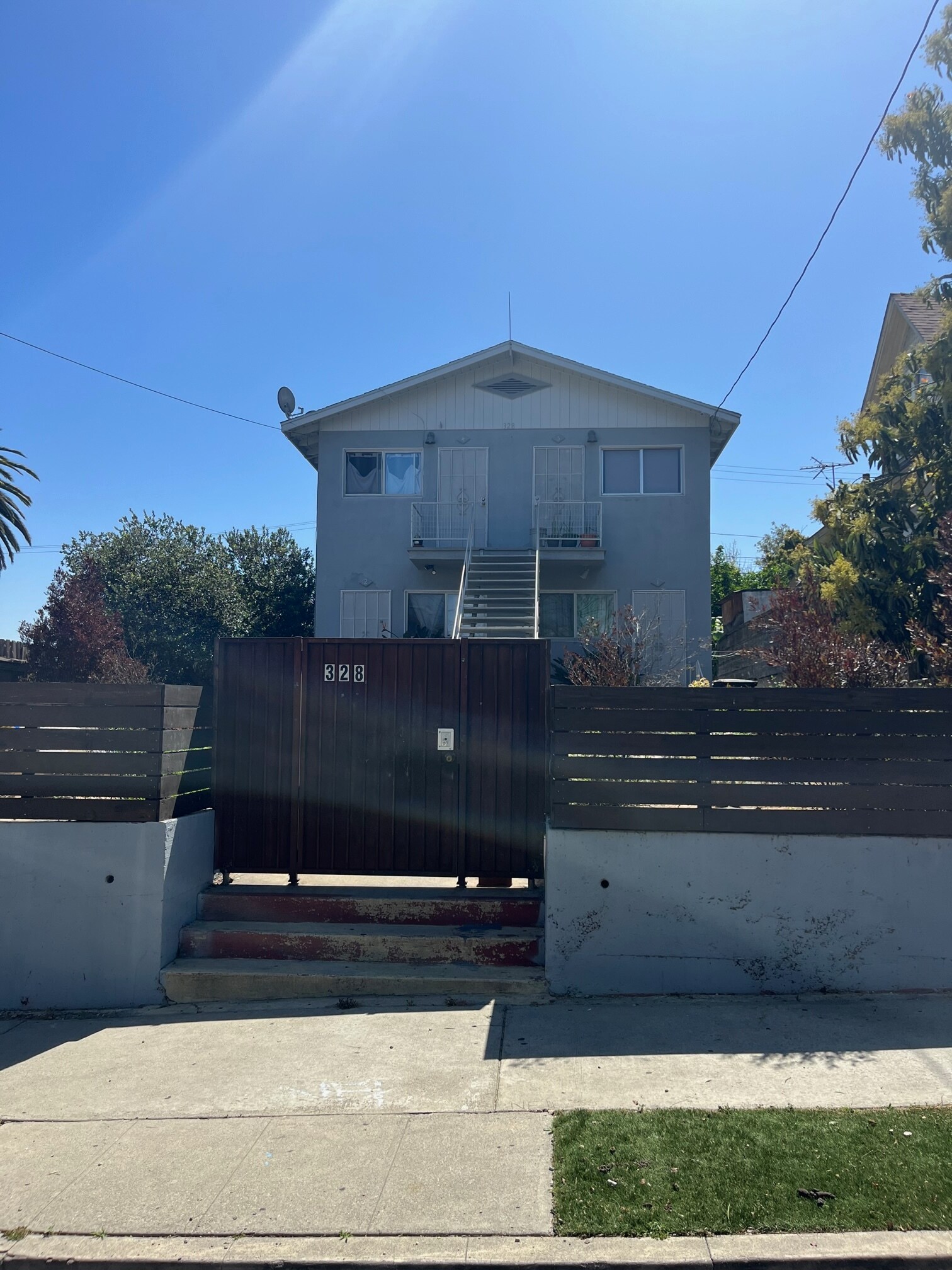 328 N Burlington Ave Los Angeles, CA 90026 MultiFamily Property for