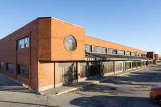 Vaughan, ON Storefront Retail/Office - 23 McCleary Ct