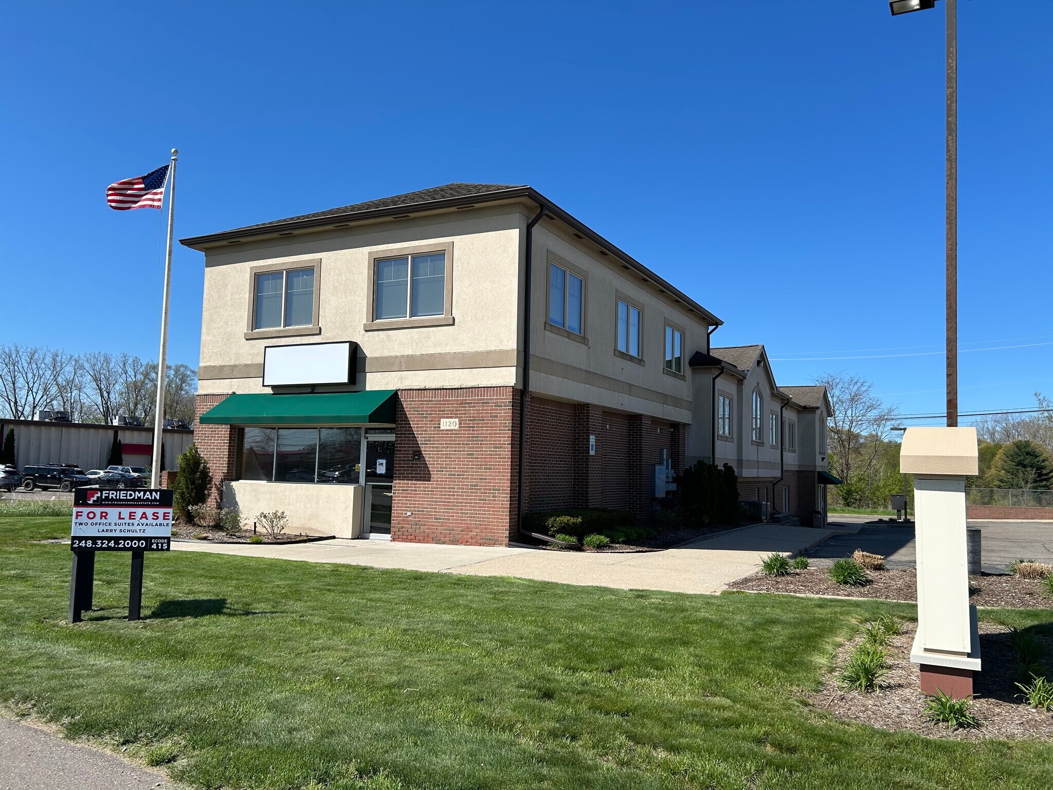 1120 S Lapeer Rd, Oxford, MI for Rent