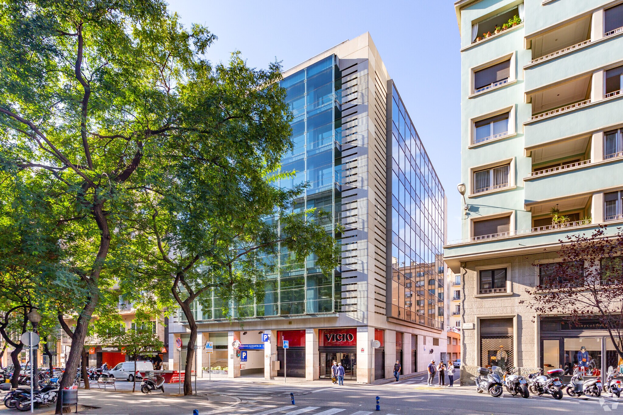 21-23 Via Augusta, Barcelona, BAR for Rent