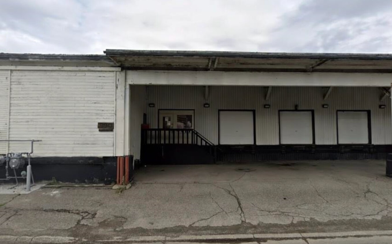 990 1st Av, Prince George, BC for Rent