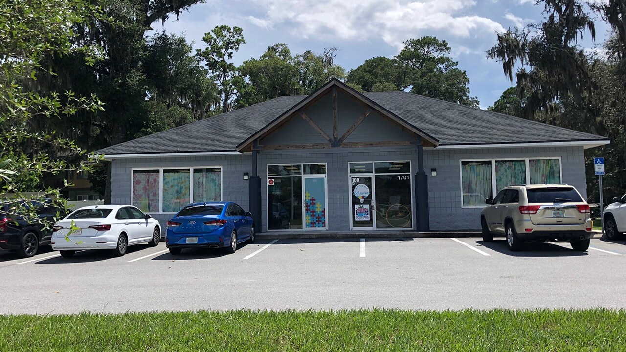 1701 Smith St Orange Park, FL 32073 Retail Property for Lease on
