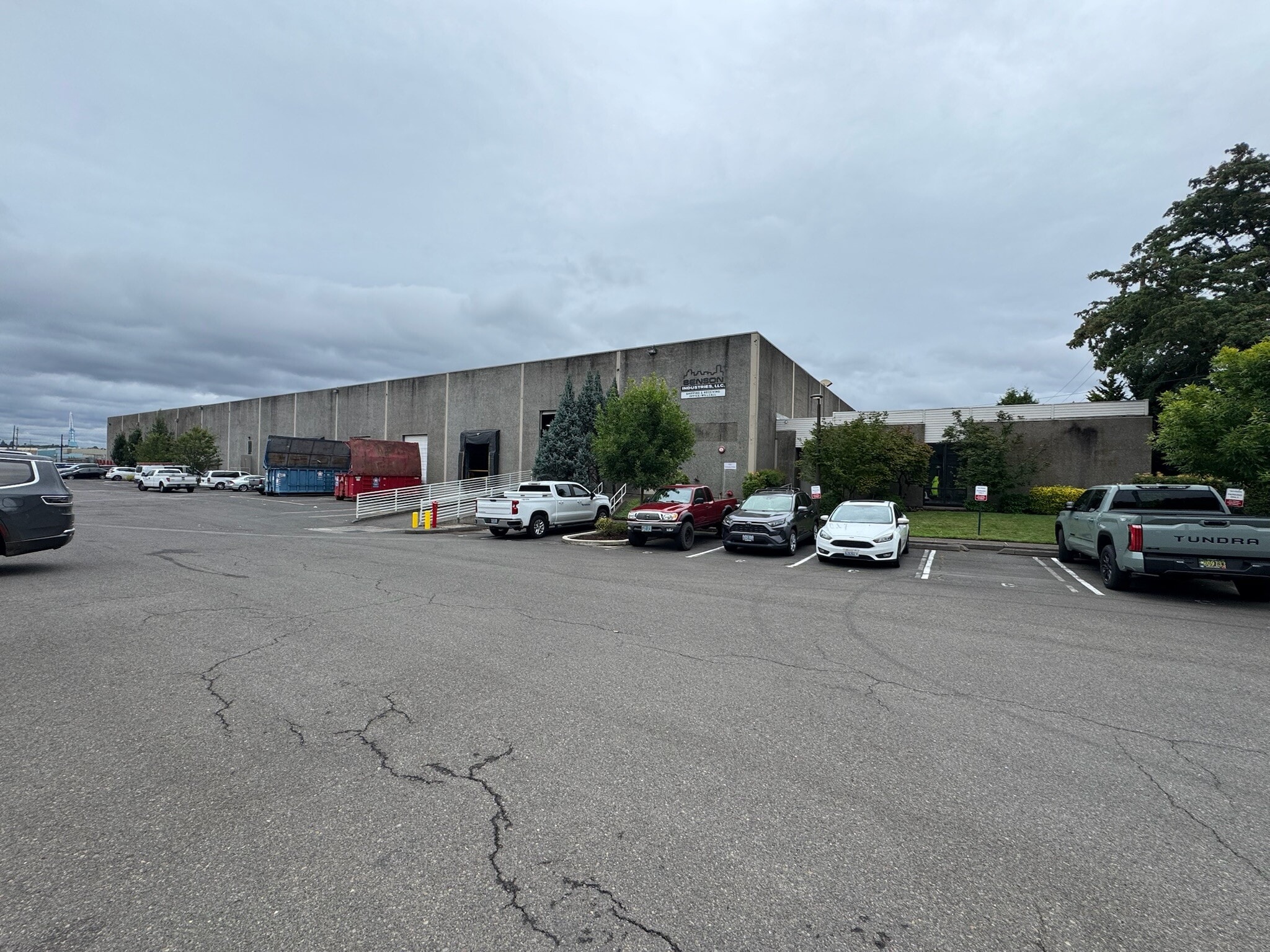 4456-4466 NW Yeon Ave, Portland, OR for Rent