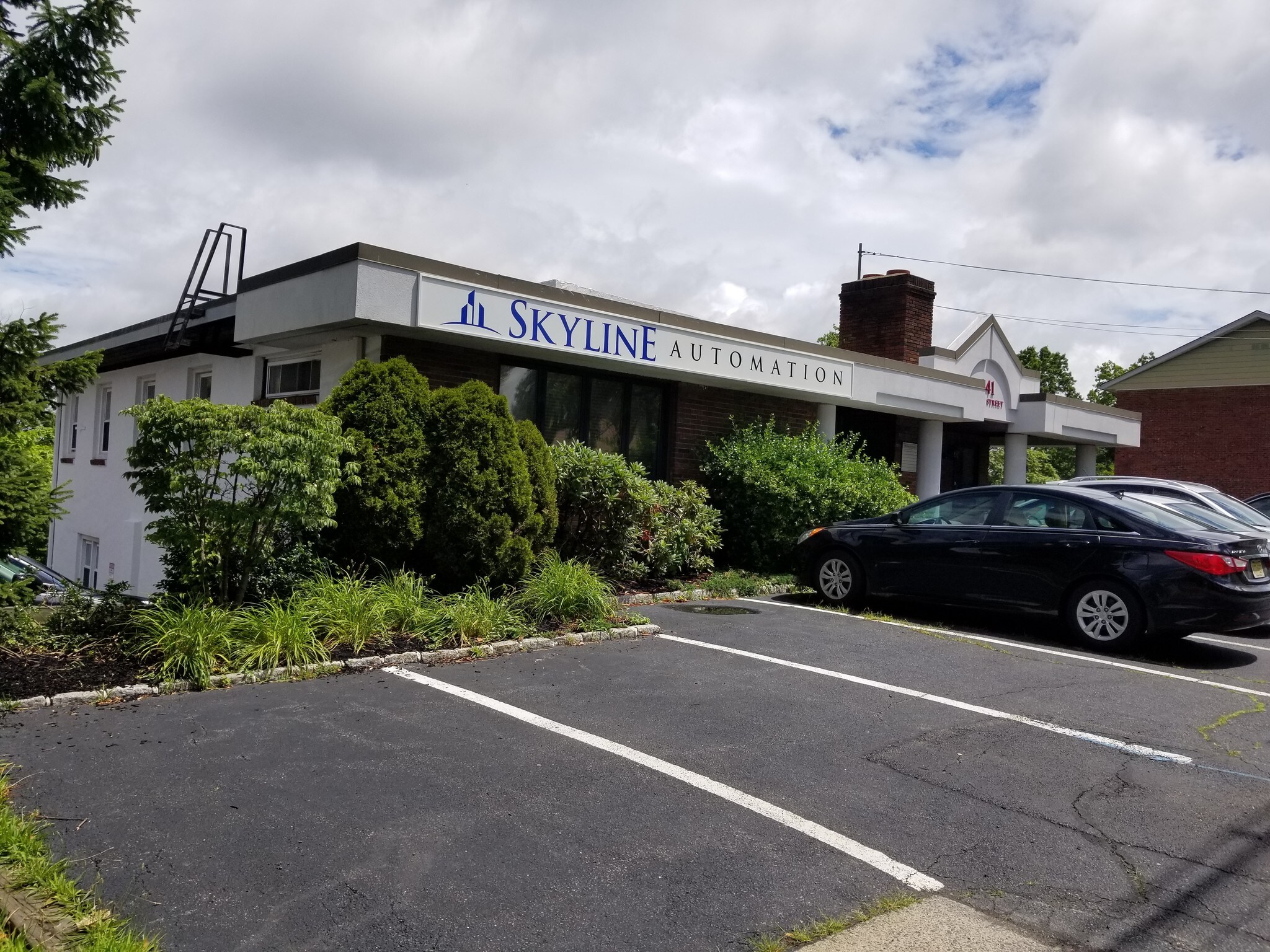 341 Broad St Clifton, NJ 07013 Office Property for Lease on