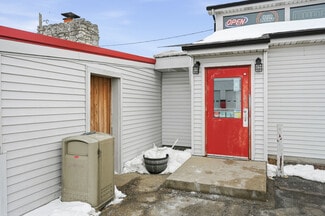 Muncie, IN Bar - 3823 N Broadway Ave