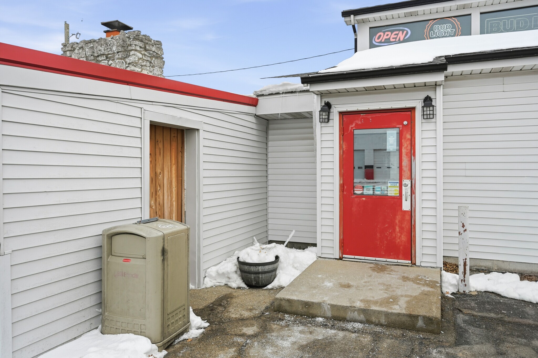 3823 N Broadway Ave, Muncie, IN for Sale