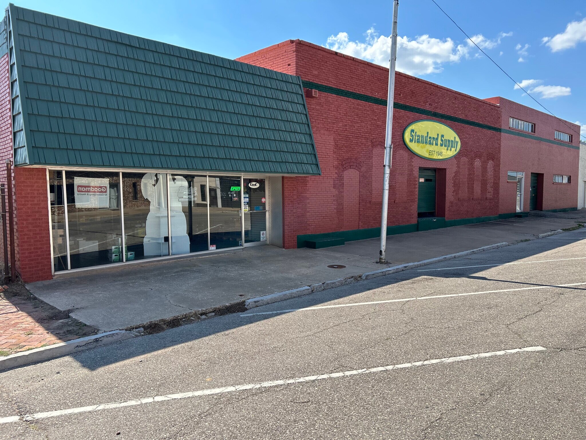 211 W Main St, Shawnee, OK for Sale
